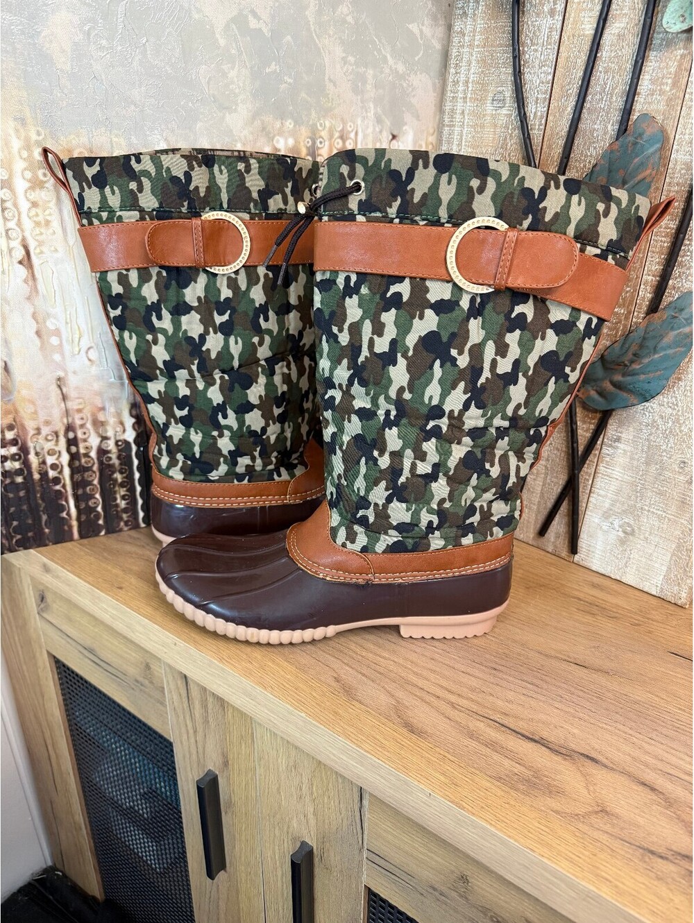 NY VIP Women's Size 10 Camo Tall Duck Boots Brown Rain Snow